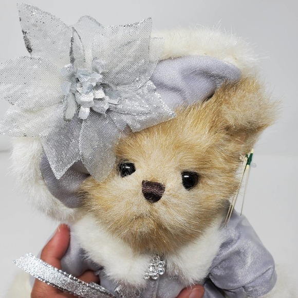 The Bearington Collection Model 1102 Cecilia Jointed 14” Teddy Bear Holiday - Picture 2 of 11